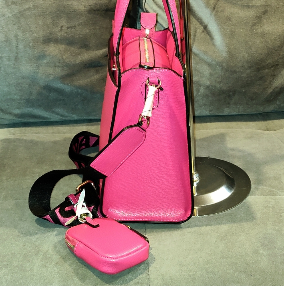 NWT KARL LAGERFELD PARIS MAYBELLINE  LEATHER TWO-WAY TOTE W/ RARE LOVE LETTER - Picture 10 of 16